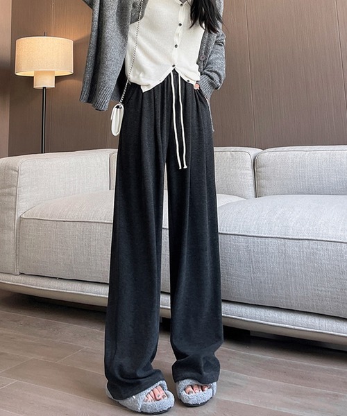 aimoha(アイモハ)の「ドレープ感ワイドストレートスウェットパンツ(スウェットパンツ・レディース・オフホワイト/ライトグレー/ベージュ/ダークグレー/ブラック・MEDIUM/LARGE/SMALL)」の13枚目の写真