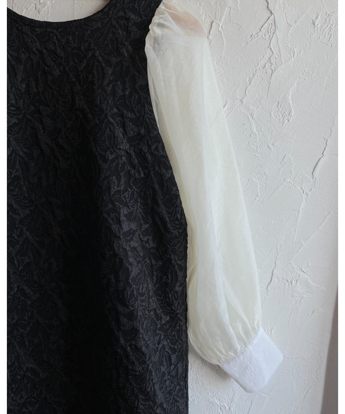 She's Closet（シーズクローゼット）の「【低身長向け/高身長向けサイズあり】異素材切り替えバックリボン長袖ふくれジャガードロングドッキングワンピース（ワンピース・レディース・ブラック/ベージュ/グレー/ブラック×ブラック/ブラック系その他2/ブラック系その他・FREE/SHORT/TALL）」の11枚目の写真