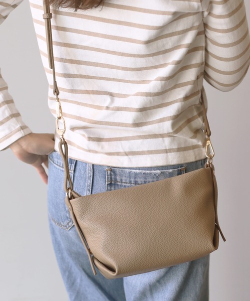 Mia Borsa（ミアボルサ）の「[Mia Borsa] ミニショルダーバッグ 斜めがけ（ショルダーバッグ・レディース・アイボリー/ブラック/ウッド・FREE）」の9枚目の写真