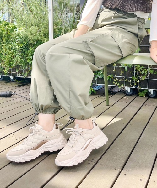 ESPERANZA（エスペランサ）の「キルティングスニーカー　24SS（スニーカー・レディース・ベージュ/ホワイト・L/M/S/LL）」の7枚目の写真