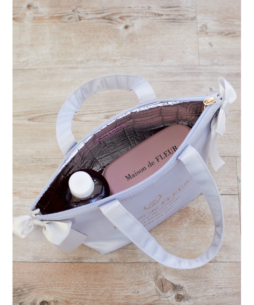 Maison de FLEUR(メゾンドフルール)の「サイドリボン保冷ランチバッグ(エコバッグ/サブバッグ・レディース・ブラック/ピンクベージュ/ブルー系その他7・FREE)」の6枚目の写真