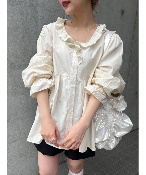 JUMELLE（ジュメロ）の「luster shirring bag（ショルダーバッグ・レディース・ホワイト/シルバー・フリー）」の15枚目の写真