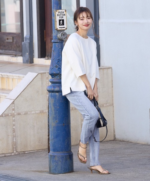 coca(coca)(コカ)の「すっきりテーパードデニムパンツ(デニムパンツ・レディース・ライトブルー/ブルー・S/M/L)」の6枚目の写真