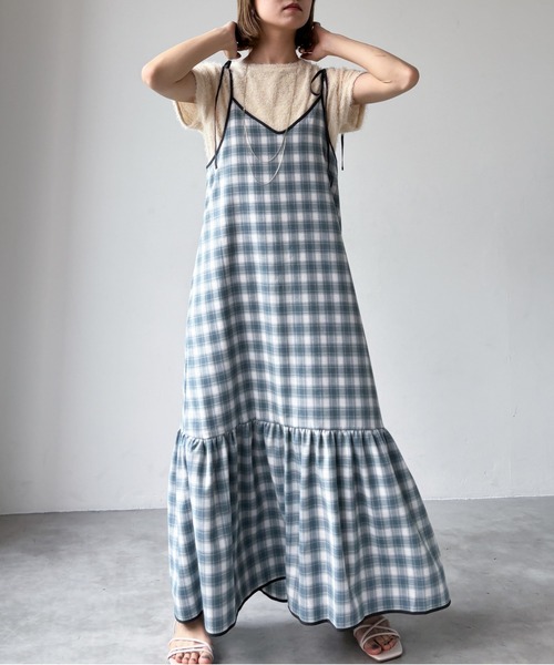 EPIMI E'PIMMY（エピミエピミー）の「パイピングチェックティアードキャミワンピース（ワンピース・レディース・ブラック/ブルー/ネイビー・MEDIUM）」の21枚目の写真