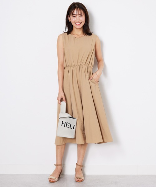 BELLUNA PLUS(ベルーナ)の「メッシュ使いワンピースアンサンブル(ワンピース・レディース・ベージュ系/ネイビー系・MEDIUM/LARGE/X-LARGE)」の17枚目の写真