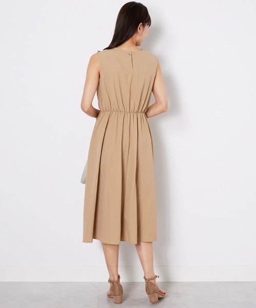 BELLUNA PLUS(ベルーナ)の「メッシュ使いワンピースアンサンブル(ワンピース・レディース・ベージュ系/ネイビー系・MEDIUM/LARGE/X-LARGE)」の21枚目の写真