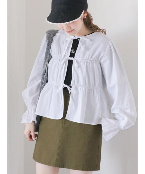 ehka sopo(エヘカソポ)の「シャンブレーシャーリングブラウス(シャツ/ブラウス・レディース・ブルー/オフホワイト/ブラック/ネイビー・F)」の2枚目の写真