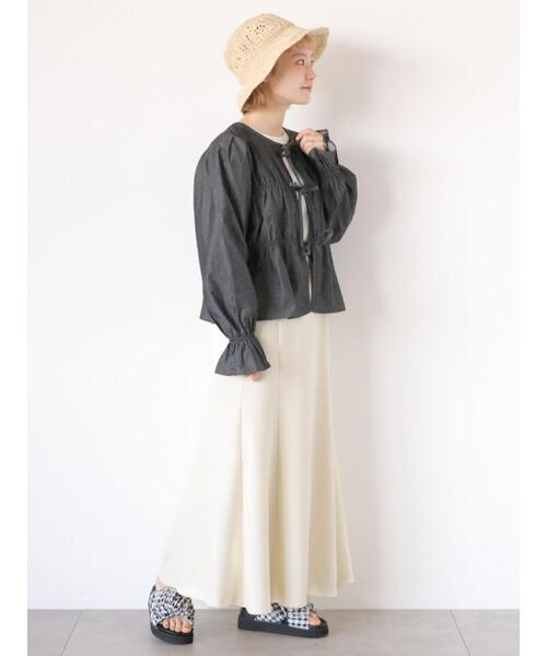 ehka sopo(エヘカソポ)の「シャンブレーシャーリングブラウス(シャツ/ブラウス・レディース・ブルー/オフホワイト/ブラック/ネイビー・F)」の8枚目の写真
