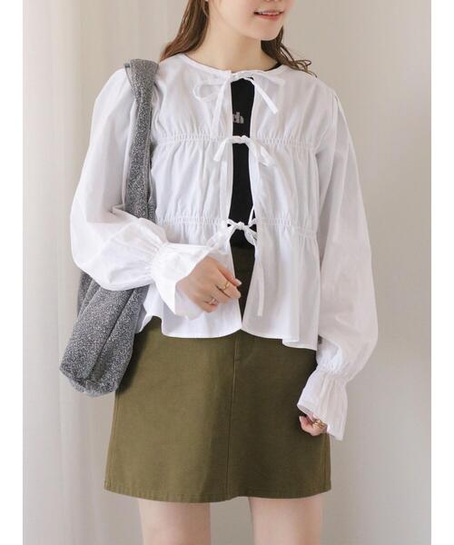 ehka sopo(エヘカソポ)の「シャンブレーシャーリングブラウス(シャツ/ブラウス・レディース・ブルー/オフホワイト/ブラック/ネイビー・F)」の9枚目の写真