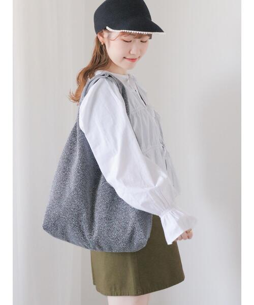 ehka sopo(エヘカソポ)の「シャンブレーシャーリングブラウス(シャツ/ブラウス・レディース・ブルー/オフホワイト/ブラック/ネイビー・F)」の10枚目の写真