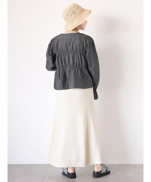 ehka sopo(エヘカソポ)の「シャンブレーシャーリングブラウス(シャツ/ブラウス・レディース・ブルー/オフホワイト/ブラック/ネイビー・F)」の20枚目の写真