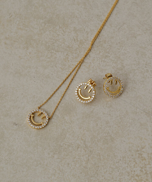 LOUNGEDRESS(ラウンジドレス)の「【GALENA/ガレナ】スマイルネックレス(リング・レディース・ゴールド・FREE)」の2枚目の写真