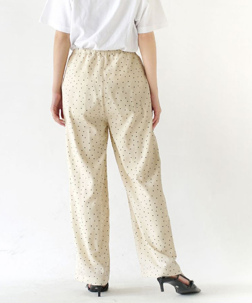 MIMIMEMETE(ミミメメット)の「ドット柄 イージーパンツ(その他パンツ・レディース・オフホワイト/ブラック・M)」の11枚目の写真