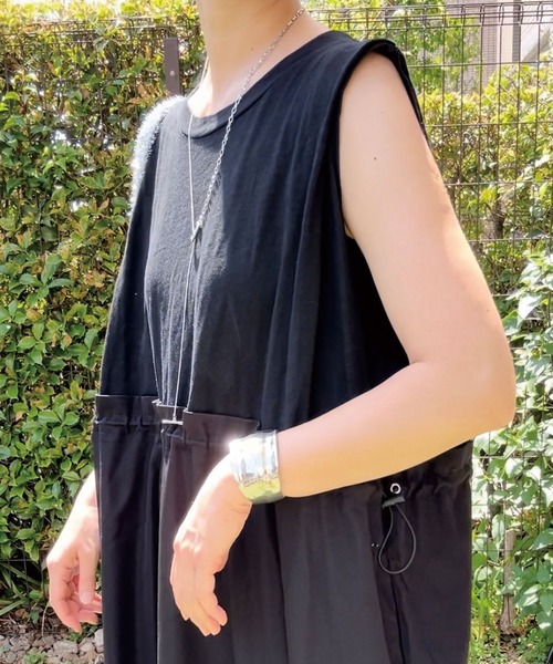 CORNERS（コーナーズ）の「【CORNERS by KR】ショルダータックノースリドッキングワンピース（ワンピース・レディース・ブラック/ネイビー/グレー・M/L）」の6枚目の写真