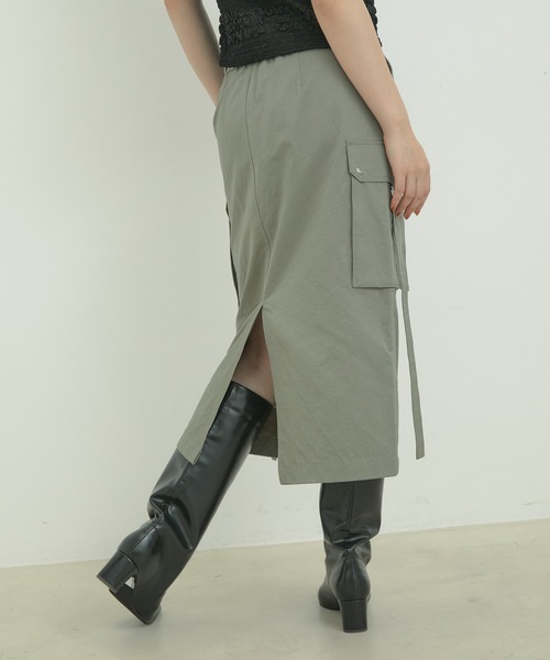 VIS（ビス）の「ミモレ丈ミリタリーカーゴスカート（スカート・レディース・キナリ/グリーン系その他2/ネイビー・M/S）」の11枚目の写真