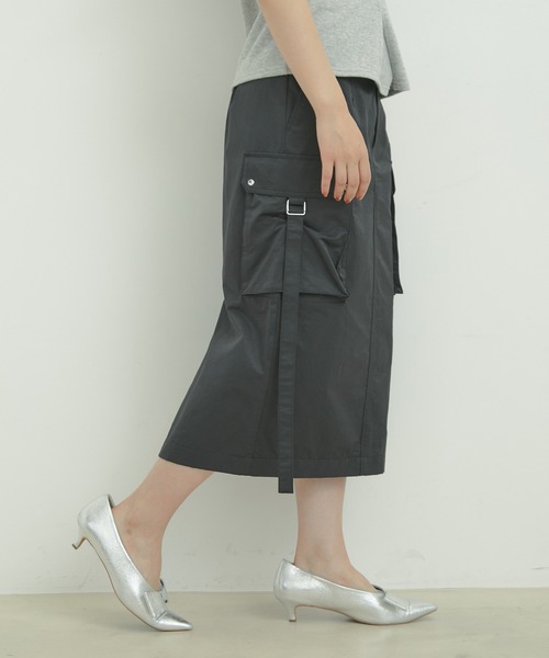 VIS（ビス）の「ミモレ丈ミリタリーカーゴスカート（スカート・レディース・キナリ/グリーン系その他2/ネイビー・M/S）」の13枚目の写真