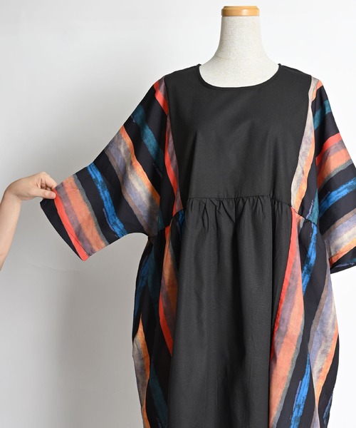 ストライプ葉柄七分袖ワンピース セール】ストライプ柄 七分袖 ロングワンピース（ワンピース