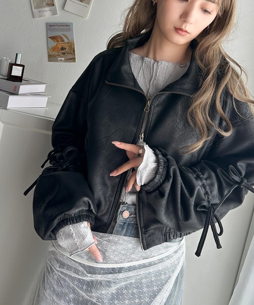 mily bilet（ミウィビレット）の「【mily bilet】ヴィンテージ感漂う。スウェードライク素材リボンデザインダブルジップブルゾンジャケット（ブルゾン・レディース・ブラック/モカ・X-LARGE/SMALL/MEDIUM/LARGE）」の5枚目の写真