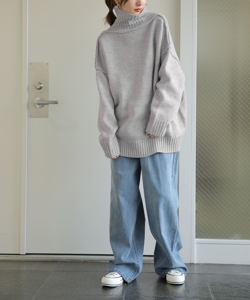 HUG.U(ハグユー)の「2wayオーバーニット(ニット/セーター・レディース・ライトグレー/ブラック/ライトベージュ・FREE)」の10枚目の写真