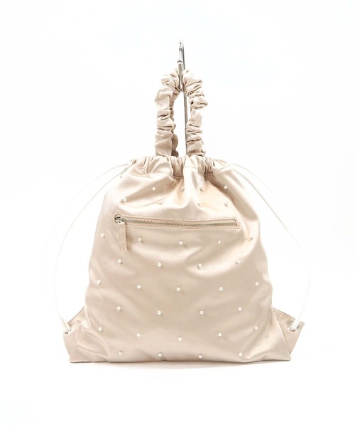 Casselini（キャセリーニ）の「Casselini(キャセリーニ)パールサテンナップサック（バックパック/リュック・レディース・アイボリー/ブラック・FREE）」の13枚目の写真