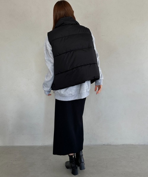 MYMOOD.（マイムード）の「軽量中綿ビッグシルエットベスト（ダウンベスト・レディース・ホワイト/ブラック・FREE）」の20枚目の写真