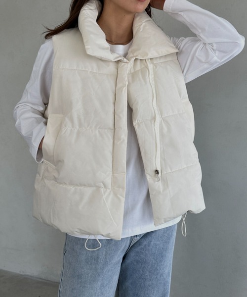 MYMOOD.（マイムード）の「軽量中綿ビッグシルエットベスト（ダウンベスト・レディース・ホワイト/ブラック・FREE）」の6枚目の写真