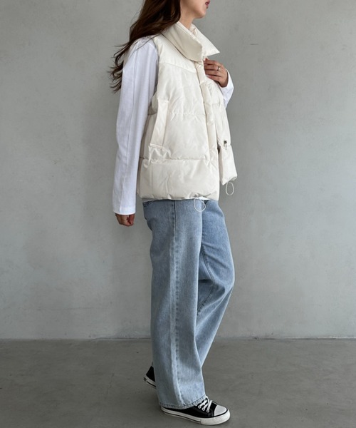 MYMOOD.（マイムード）の「軽量中綿ビッグシルエットベスト（ダウンベスト・レディース・ホワイト/ブラック・FREE）」の10枚目の写真