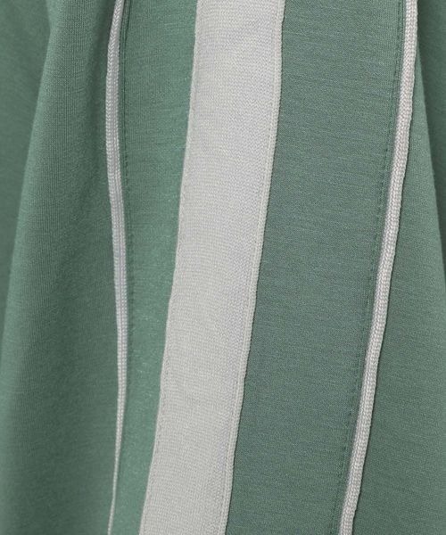 mysty woman（ミスティウーマン）の「サイドラインフーディ　149656（パーカー・レディース・ホワイト/ブラック/グリーン・FREE）」の16枚目の写真