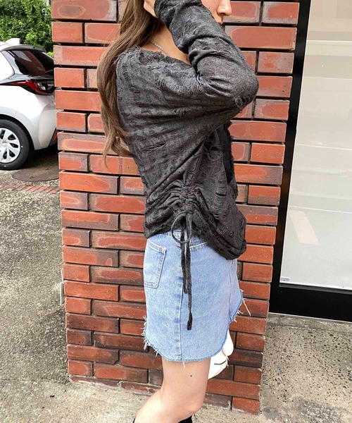 NANEA(ナネア)の「スターモチーフ サイドシャーリングダメージシアーロングTシャツ(Tシャツ/カットソー・レディース・ブラック/ホワイト・MEDIUM/LARGE/SMALL)」の3枚目の写真