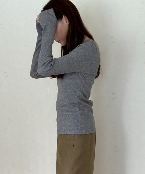 Per sist ence(パーシエンス)の「ラメリブクルーネックプルオーバー(Tシャツ/カットソー・レディース・アイボリー/ブラック/グレー・FREE)」の9枚目の写真