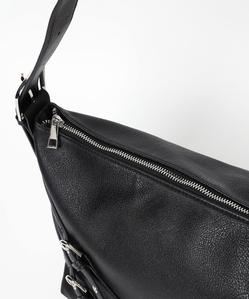 HARE（ハレ）の「ベルトデザインショルダーバッグ(HARE)（ショルダーバッグ・レディース・ブラック/グレー・FREE）」の13枚目の写真