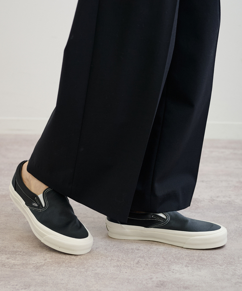 FRAMeWORK（フレームワーク）の「VANS/バンズ LX Slip-On Reissue 98（スリッポン・レディース・ブラック・23cm/25cm/24cm）」の2枚目の写真