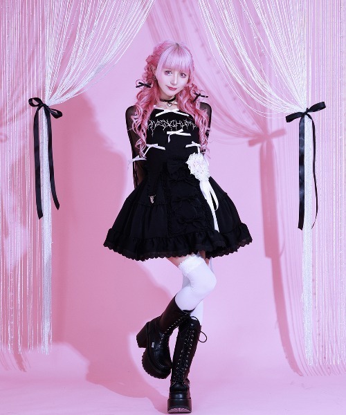 セール】Front ribbon dolly skirt（スカート）｜AVENCHUMU