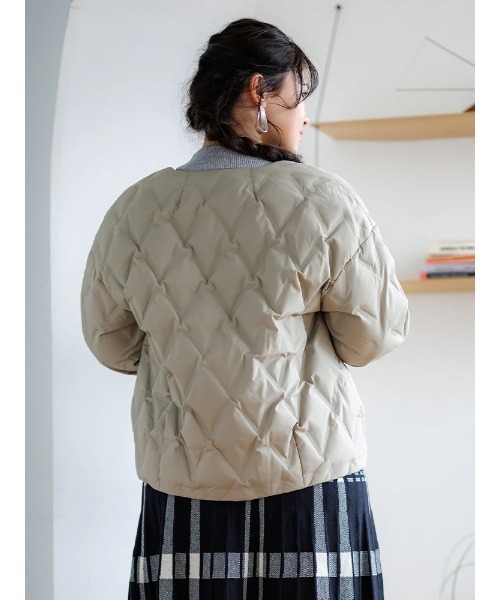 【大きいサイズ】シームレスノーカラーダウンジャケット（テーラードジャケット）｜Re-J&SUPURE（リジェイアンドスプル）