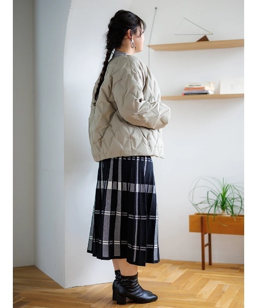 【大きいサイズ】シームレスノーカラーダウンジャケット（テーラードジャケット）｜Re-J&SUPURE（リジェイアンドスプル）