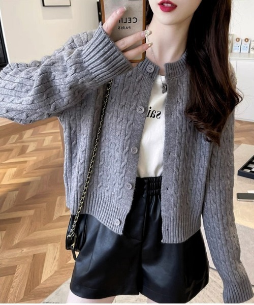 gossip!ロサンゼルス(ゴシップロサンゼルス)の「ケーブルニットショートカーディガン(カーディガン/ボレロ・レディース・グレー/レッド/オフホワイト・FREE)」の20枚目の写真
