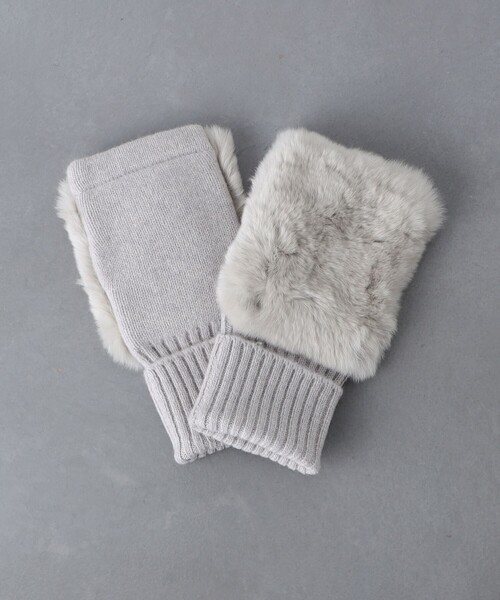 UNITED ARROWS（ユナイテッドアローズ）の「レッキスラビットファー フィンガーレスグローブ（手袋・レディース・ライトグレー/ダークグレー/ベージュ・FREE）」の10枚目の写真