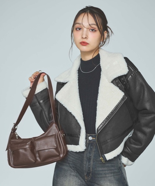 INGNI（イング）の「ポケット付ショルダーバッグ（ハンドバッグ・レディース・ブラウン/グレー/ブラック・ONE SIZE）」の4枚目の写真