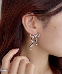 Heather | ウネウネリボンピアス　232921(ピアス（両耳用）)