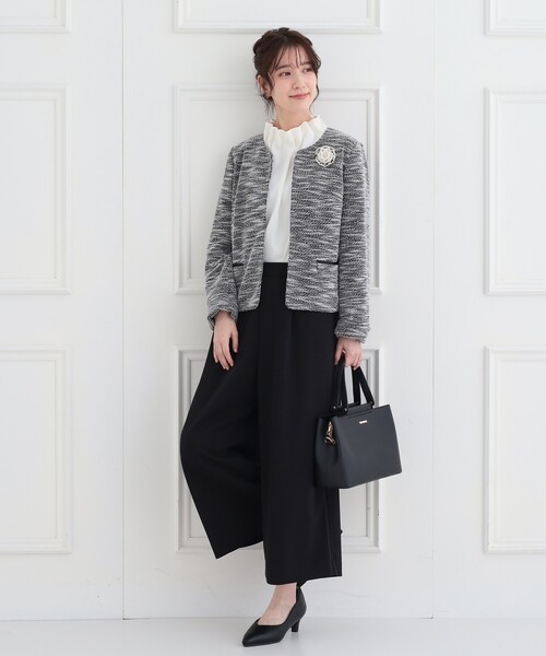 SHOO・LA・RUE（シューラルー）の「【S-3L/洗える/セレモニー】さらり軽やか フリルスタンドカラーブラウス（シャツ/ブラウス・レディース・オフホワイト/ライトグレー/ブラック・01/02/03/04/05）」の15枚目の写真