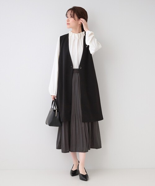 SHOO・LA・RUE（シューラルー）の「【S-3L/洗える/セレモニー】さらり軽やか フリルスタンドカラーブラウス（シャツ/ブラウス・レディース・オフホワイト/ライトグレー/ブラック・01/02/03/04/05）」の18枚目の写真