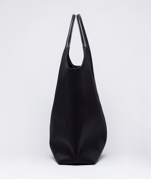EDITA.（エディータ）の「Simple large tote　シンプル / 通勤 / 大容量（トートバッグ・レディース・ブラック・FREE）」の5枚目の写真