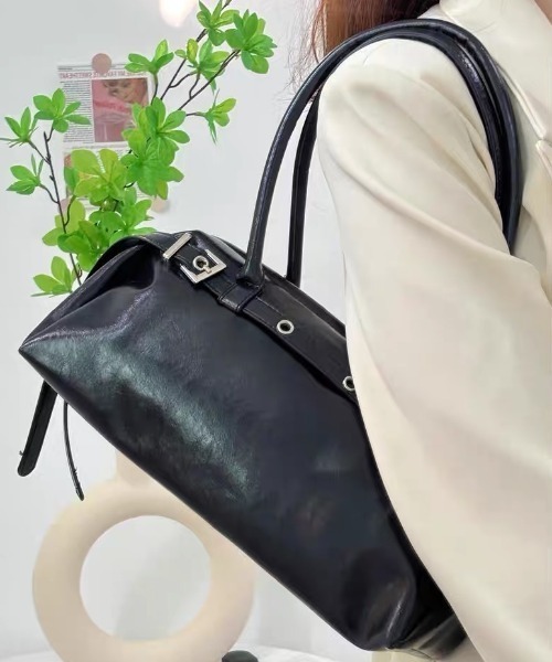 Vipoa(ヴィポア)の「wide belt bag(ショルダーバッグ・レディース・ブラウン/ブラック・FREE)」の7枚目の写真