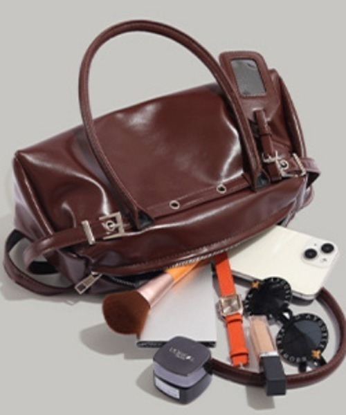 Vipoa(ヴィポア)の「wide belt bag(ショルダーバッグ・レディース・ブラウン/ブラック・FREE)」の13枚目の写真