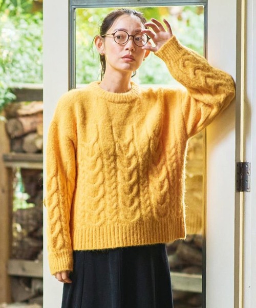 and myera ちょっとだけみじか丈のセーター（ニット