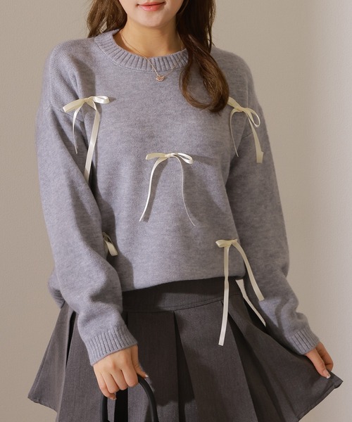 Lace Ladies(レースレディース)の「ソリッドカラー メニーリボン ラウンド ネック ニット プルオーバー(ニット/セーター・レディース・アイボリー/グレー/ブラック・FREE)」の3枚目の写真