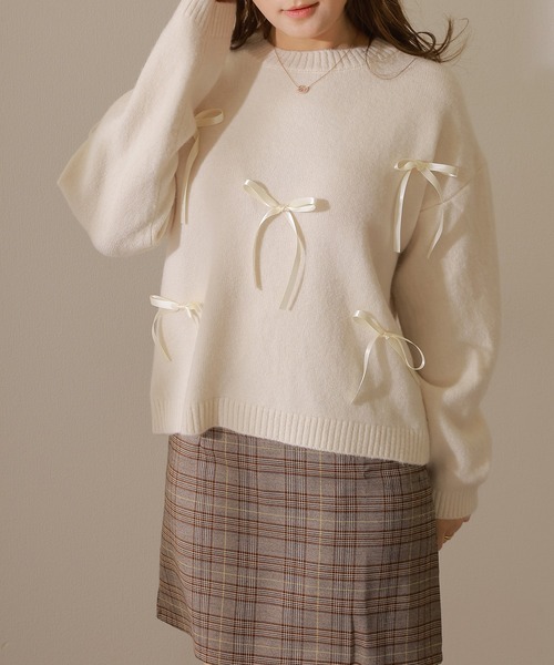 Lace Ladies(レースレディース)の「ソリッドカラー メニーリボン ラウンド ネック ニット プルオーバー(ニット/セーター・レディース・アイボリー/グレー/ブラック・FREE)」の4枚目の写真