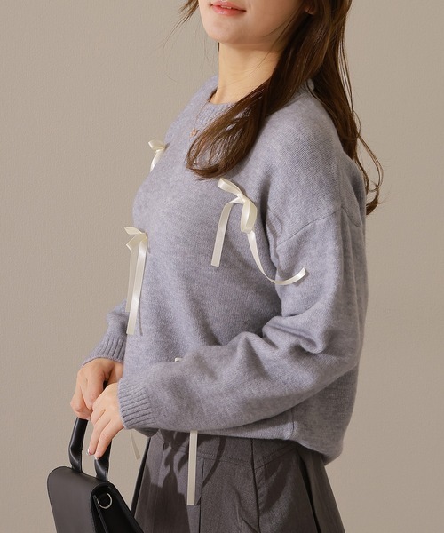 Lace Ladies(レースレディース)の「ソリッドカラー メニーリボン ラウンド ネック ニット プルオーバー(ニット/セーター・レディース・アイボリー/グレー/ブラック・FREE)」の21枚目の写真