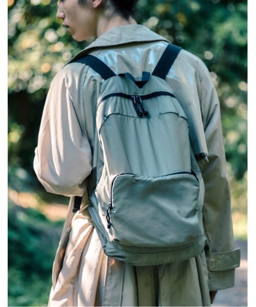 PENNEYS(ぺニーズ)の「【PENNY'S / ぺニーズ】PACKABLE DAY PACK(バックパック/リュック・メンズ・ベージュ/ブラック/グレー/ブルー・FREE)」の1枚目の写真