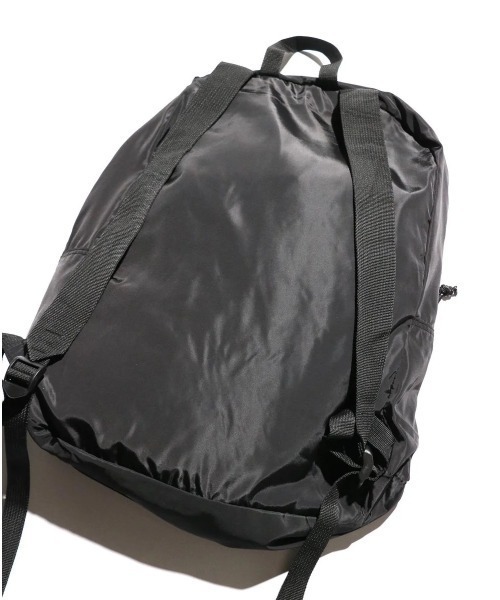PENNEYS(ぺニーズ)の「【PENNY'S / ぺニーズ】PACKABLE DAY PACK(バックパック/リュック・メンズ・ベージュ/ブラック/グレー/ブルー・FREE)」の11枚目の写真